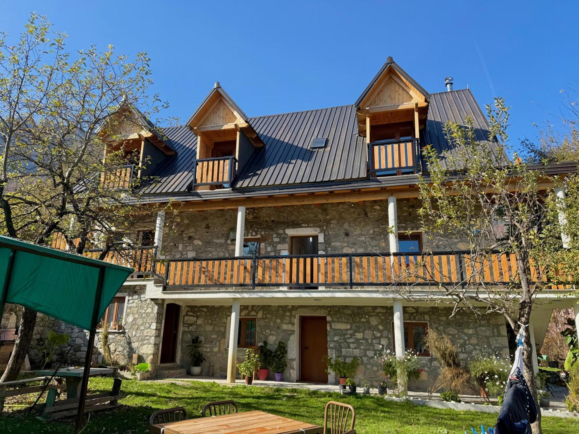 Guesthouse Te Tata Theth Exterior photo